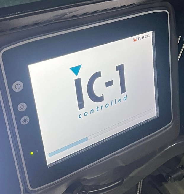 terex-demag-ic1-monitor-display-reparatur.jpg